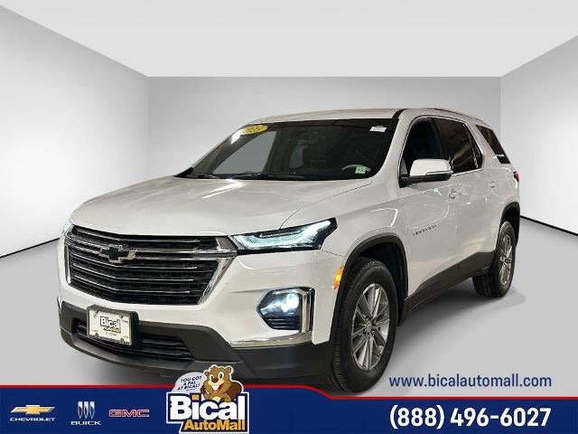 2023 Chevrolet Traverse LT Cloth in Summit White — front three-quarter view